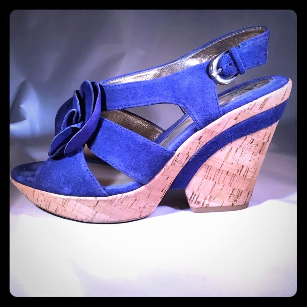 👠2/$30 Sofft Odelle Blue platform wedges